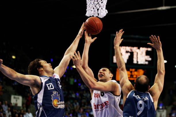 足球界不乏 足球界不乏